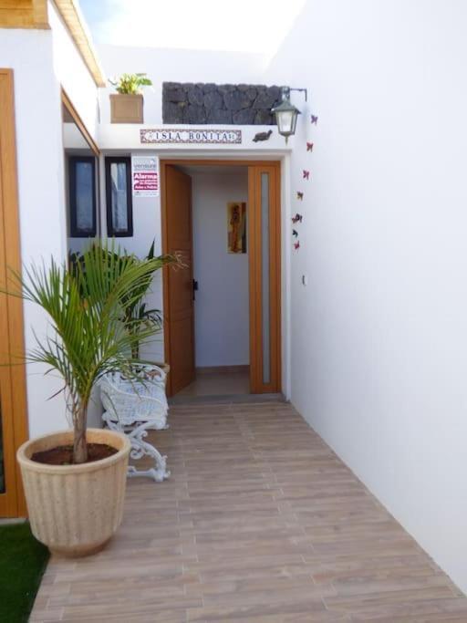 Villa La Isla By Rentaholidayslanzarote Playa Blanca  Eksteriør billede