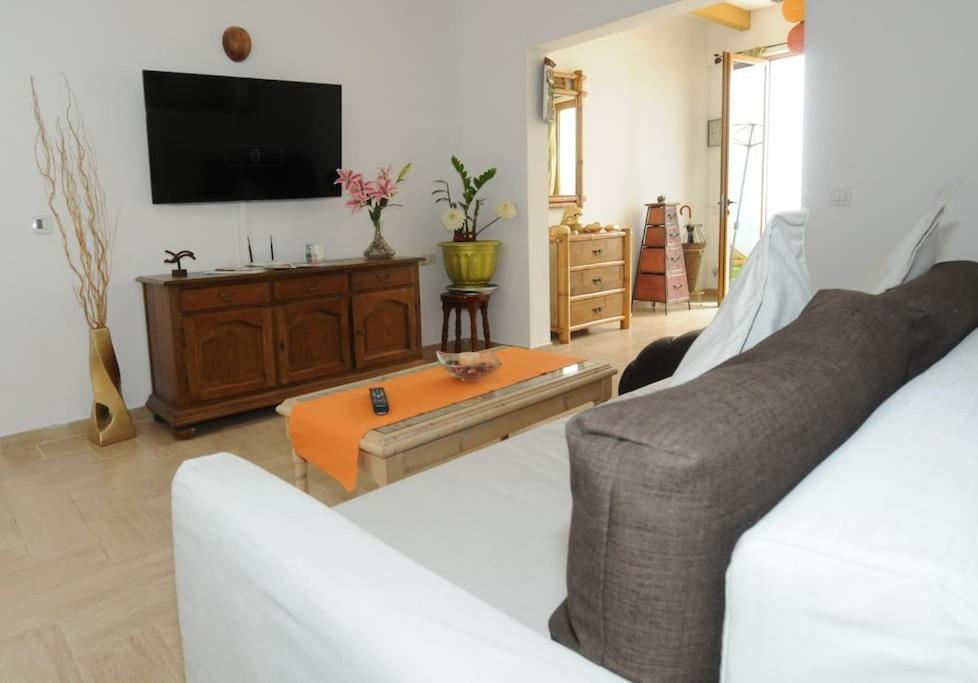 Villa La Isla By Rentaholidayslanzarote Playa Blanca  Eksteriør billede