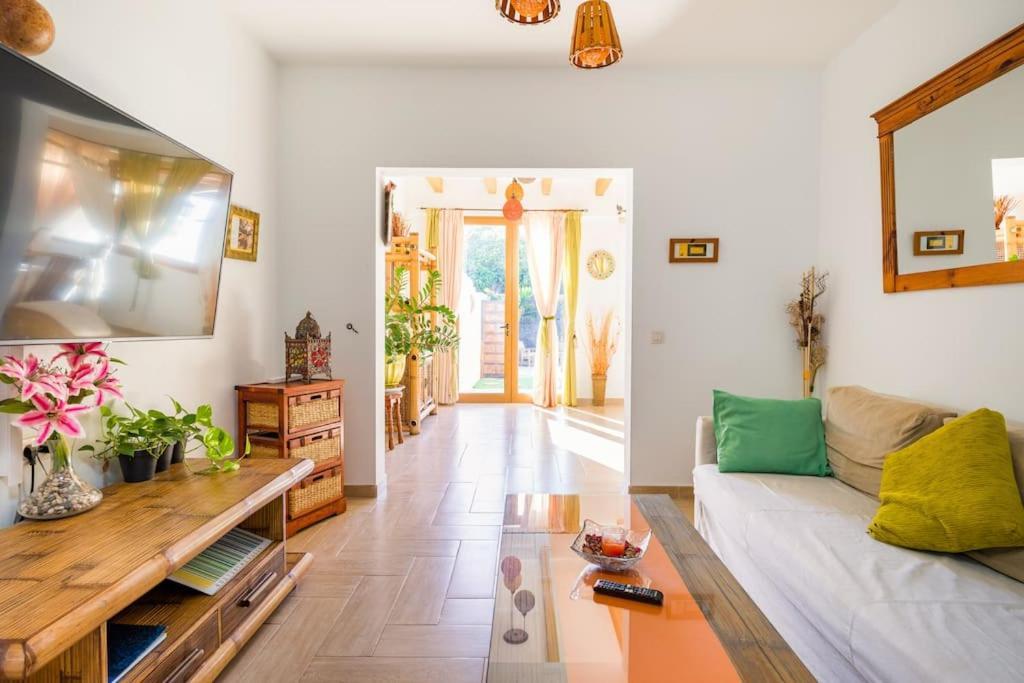 Villa La Isla By Rentaholidayslanzarote Playa Blanca  Eksteriør billede